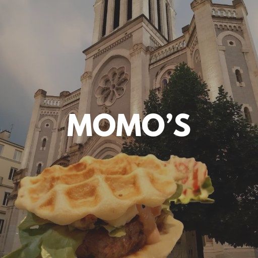 MOMO'S's logo